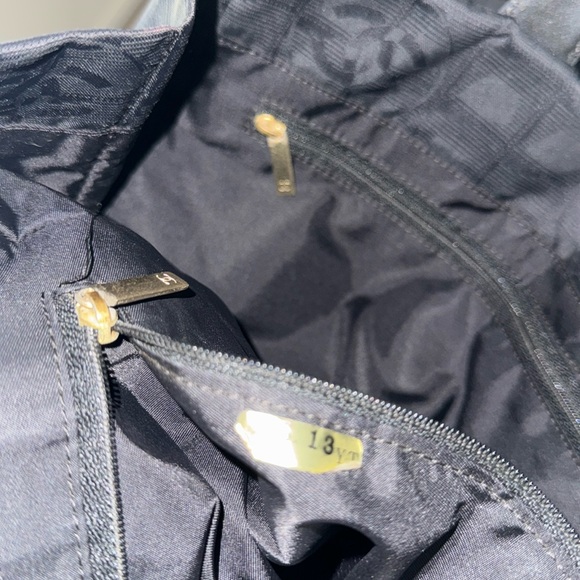 CHANEL BLACK RARELY - Picture 9 of 12